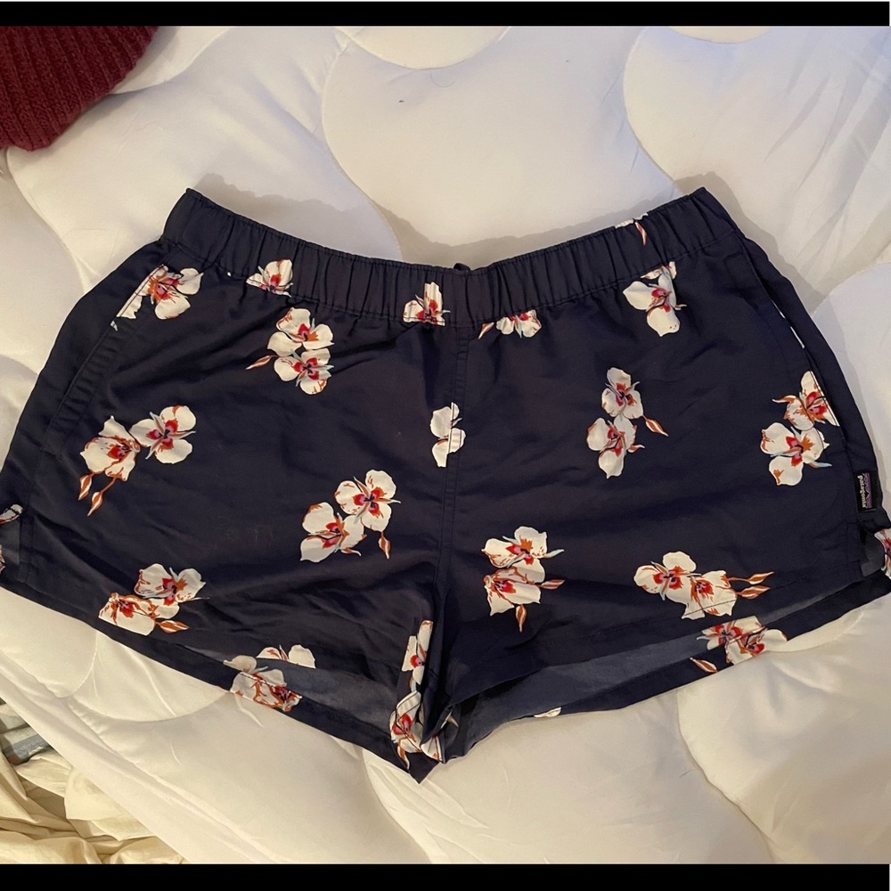 Patagonia Barely Baggies shorts